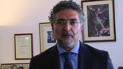 CLEAN : Italian police launch sweeping anti mafia News Clip