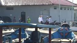 CLEAN : Families visit Australians on Indonesian death row (2) News Clip