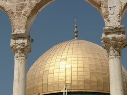 MS View of Dome of Rock between stone arches / Jerusalem, Israel Stock Footage