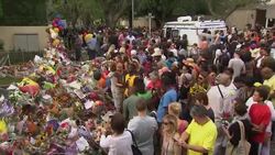 South Africans pay their respects to Nelson Mandela in Houghton and Soweto News Clip