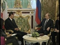 President Putin meets Vicente Fox News Clip
