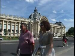 Tips for visiting Paris on a budget News Clip