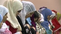 CLEAN: US Muslims on defense post-9/11 News Clip