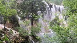 China, Sichuan - Jiuzhaigou National Park Instructional Video