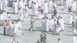 Islam pilgrims surge through the city of Mecca. Stock Footage