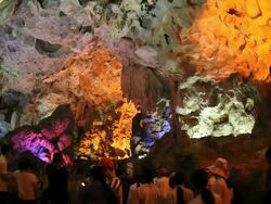 WS Sung Sot Cave (Cave of Surprises) at Halong Bay, UNESCO World Heritage Site / Vietnam Stock Footage