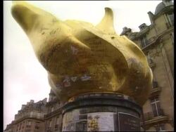 (V)FRANCE: DIANA MONUMENT VANDALISED News Clip
