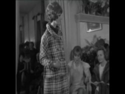 CAN389 HAIRDRESSER PREPARES MODELS FOR FASHION SHOW Instructional Video