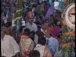 INDIA: CALCUTTA: MASS MARRIAGE CEREMONIES SOLVE DOWRY PROBLEM Instructional Video