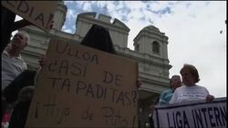 Rally in support of women''s right to dress as they choose Instructional Video