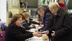 CLEAN : Lithuania voters likely to oust their leftist government News Clip
