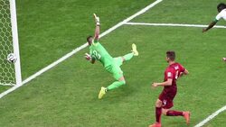 VOICED : El Mundial en fotos: dia 15 News Clip