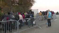 CLEAN : Serbia the migrants flow achieves a monthly record News Clip