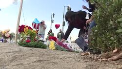 CLEAN : Local residents pay tribute to San Bernadino victims News Clip