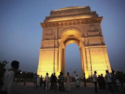 LS India Gate at dusk / Delhi, Punjab, India Stock Footage