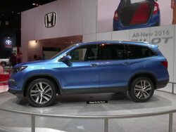 2016 Honda Pilot world premiere montage Stock Footage