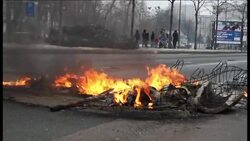 Anti-fascists battle police, as neo-nazis gather for rally News Clip