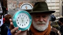 CLEAN : Demonstration in Rome in support of same sex bill News Clip