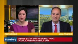 China Vows to Commit to Paris Accord News Clip