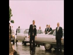 SYND 8 4 77 GEMAYEL VISITS QUEEN ALIA'S TOMB THEN MEETS KING HUSSEIN News Clip