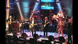 VOICED : Murio Glenn Frey fundador de The Eagles News Clip