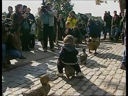 RUSSIA: BRONZE DUCK SCULPTURES RETURNED (V) News Clip