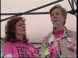 Anti war activists Condy Sheehan and Susan Sarandon News Clip