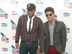 Phillip Lawrence, Bruno Mars at the 2010 VH1 Do Something Awards at Hollywood CA. (Footage by WireImage Video/GettyImages) Stock Footage