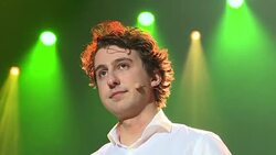 CLEAN : Dutch left wing election rally draws thousands News Clip