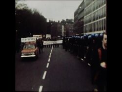 SYND 16 4 77 PROVISIONAL IRA MEMBERS DEMONSTRATE OUTSIDE PRISON News Clip