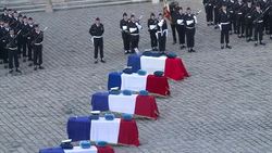 CLEAN : Hollande pays tribute to airmen killed in F-16 crash News Clip