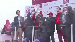 CLEAN : Horse racing: Favourite Bold Eagle easily wins Prix dAmerique News Clip