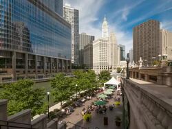 USA, Illinois, Chicago, Chicago River and Skyscrapers along Wacker Drive Stock Footage