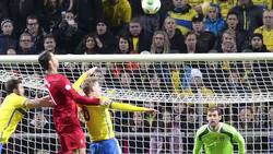 VOICED : Triplete de Ronaldo clasifica a Portugal News Clip