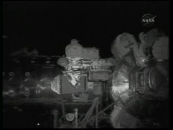 US, German astronauts begin spacewalk outside ISS Instructional Video