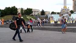 CLEAN : Ukrainians give their veiws on Russia peace talks News Clip