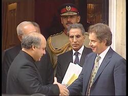 UK: PAKISTAN PM SHARIF DISCUSSES KASHMIR WITH TONY BLAIR Instructional Video