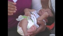 CLEAN : Hungry and scared Syrian refugees flood News Clip