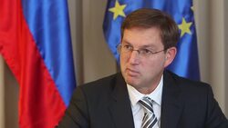 Slovenia offers to mediate between Trump, Putin News Clip