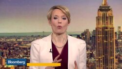 Target Cuts 4Q Forecast on 'Disappointing' Holiday News Clip