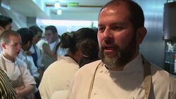 VOICED : No solo de tacos vive Mexico News Clip