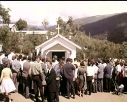 THE QUEEN SEES News Clip