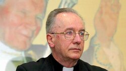 VOICED : Un papa latinoamericano News Clip