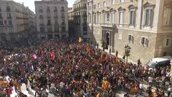 Pro-independence rally outside Catalonia govt buildings Instructional Video
