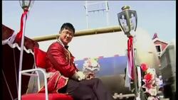 Chinese couple marry with procession inspired by British royal wedding News Clip