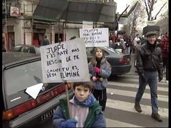 FRANCE: PUBLIC WORKERS STRIKE: FURTHER DEMONSTRATIONS News Clip