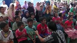 CLEAN : Aid reaches hardest hit district after strong Indonesia quake News Clip