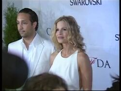 Starry turn out for fashion awards News Clip