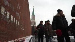 CLEAN : Russians mark 62nd anniversary of Stalins death News Clip
