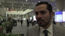 VOICED : Estudiantes sirios encuentran nueva vida y refugio en Mexico News Clip